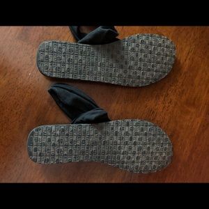 Sanok  sandals